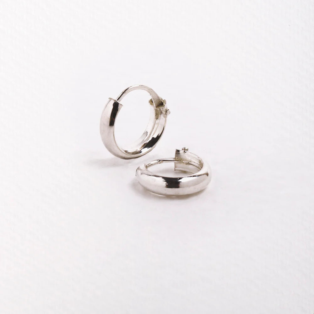 Pendientes de aro fabricados en Plata de ley 925mlms. Varios tamaños disponibles