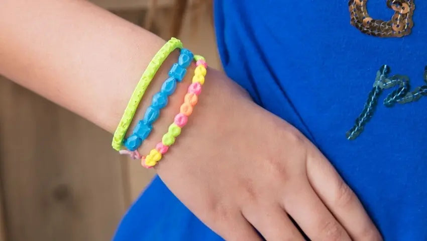 Tulip Summer Crafts for Kids - Puffy Paint Bracelet