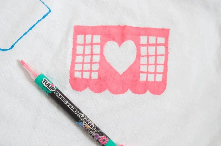 Tulip Fabric Markers DIY Papel Picado T-shirt - color in outlines
