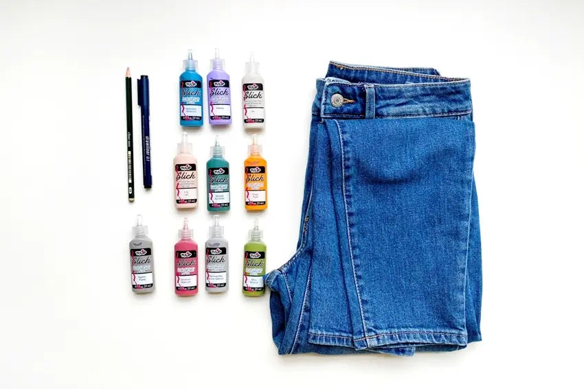 Supplies for painting jeans