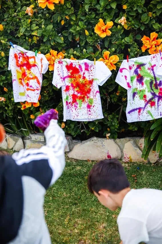 Have fun squirting T-shirts with tie dye