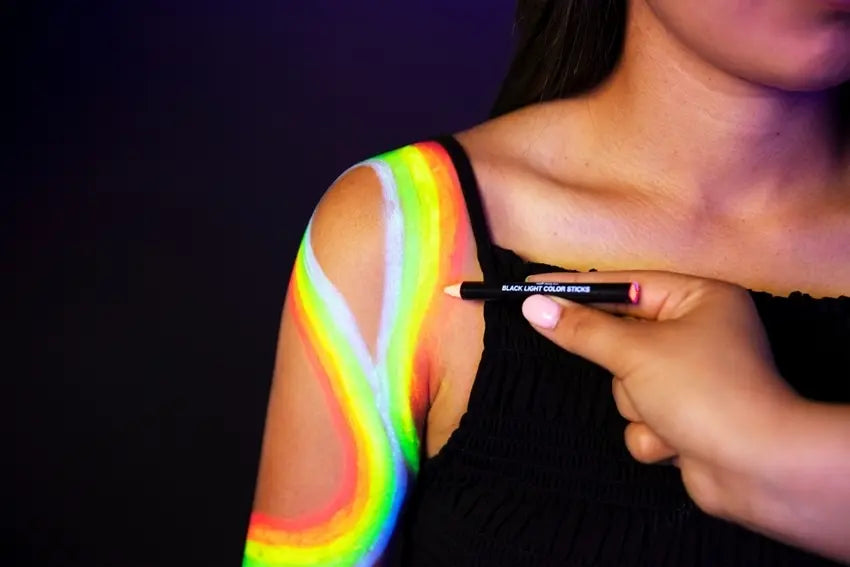 Blacklight Body Art in Henna Design