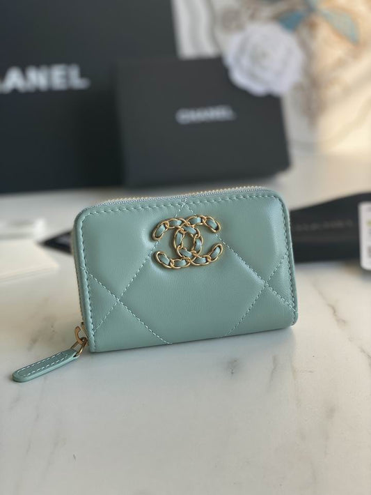 Chanel 19 Zipped Coin Purse – Luxxe