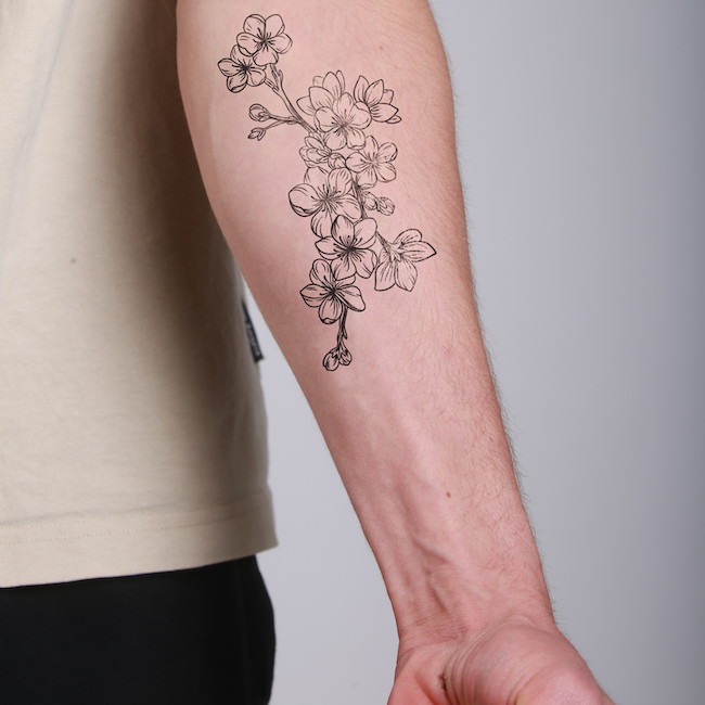 Tatouage fleur de cerisier