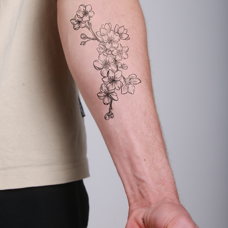 Tatouage fleur de cerisier