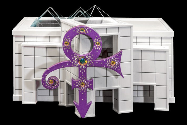 The custom urn made for Prince