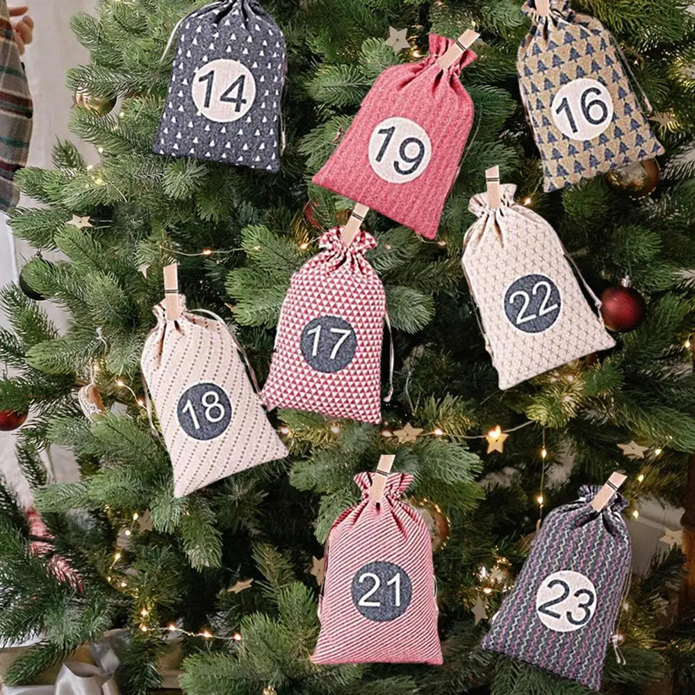 24 Days Christmas Advent Calendar Gift Bags - Image 18