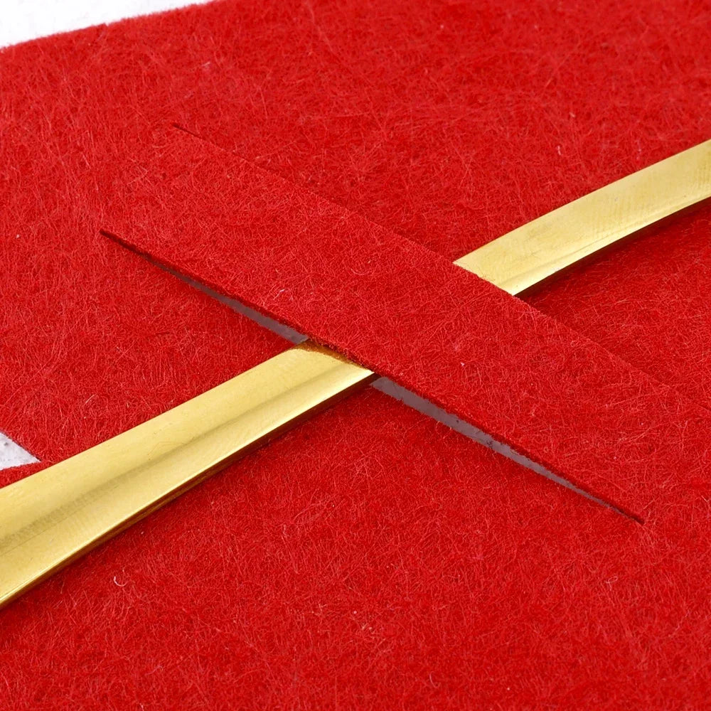 Charming Christmas Tree Cutlery Covers for Festive Tables - Image 7