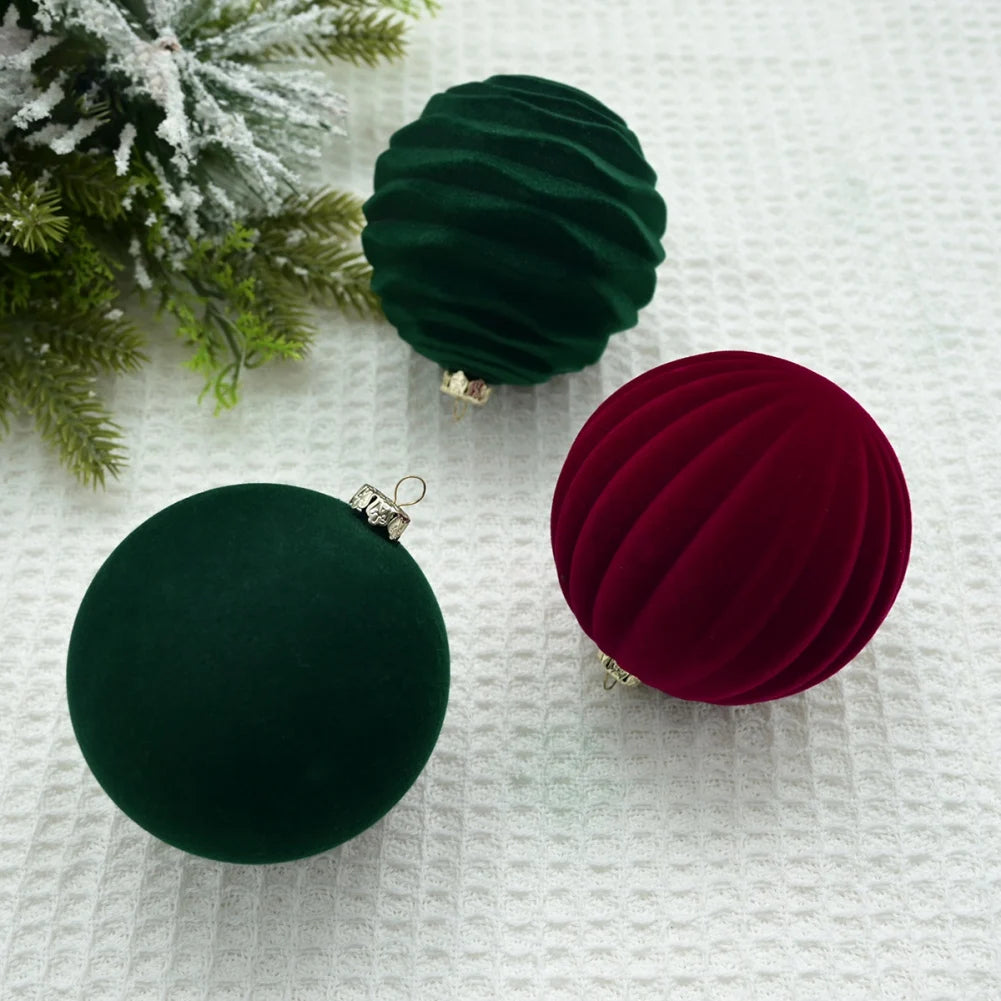 12-Pack Velvet Christmas Tree Ornaments - Elegant Décor - Image 6