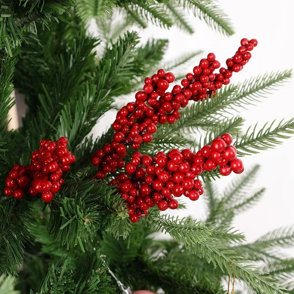 Festive Red Berry Wreath for Christmas Décor - Image 5