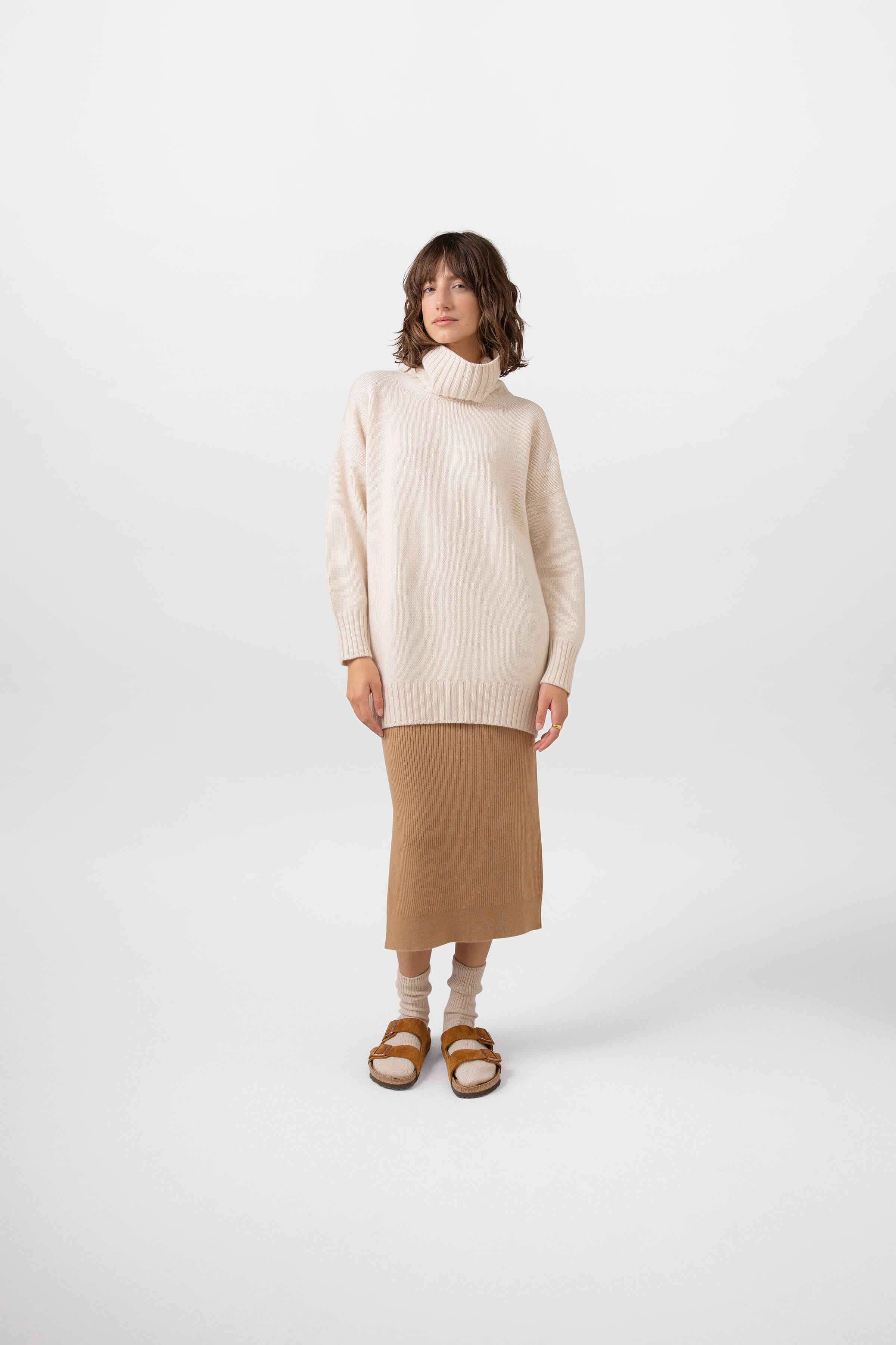 Women's Gauzy Cashmere Roll Neck with Stepped Hem | Johnstons of Elgin