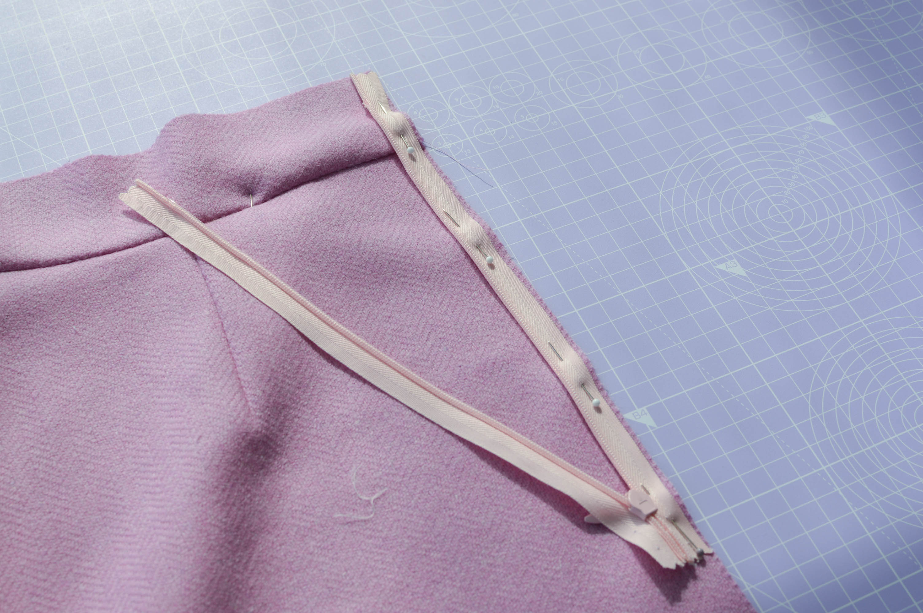 Dressmaking Tutorial: How To Insert An Invisible or Concealed Zip