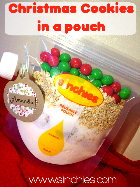 Christmas-cookies-in-a-sinchies-reusable-pouch