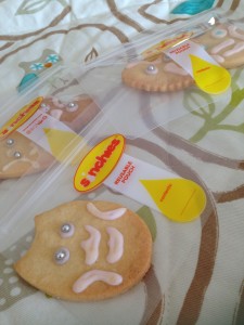 Baby Shower thank you gift - Owl shaped biscuit in a Sinchies snack bag