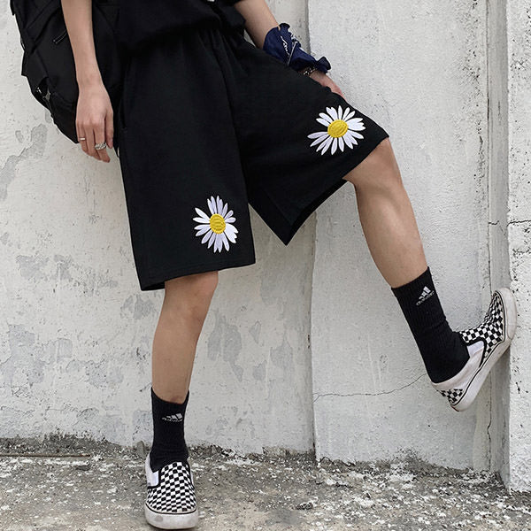 Daisy Embroidery Shorts