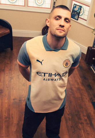 Noel Gallagher PUMA kit Manchester City