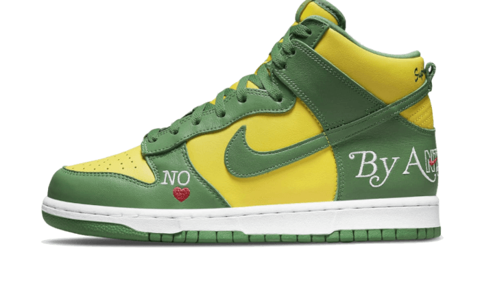 Que vaut la Nike Dunk Low SP Brazil 2020 CU1727-700 ? en 2023