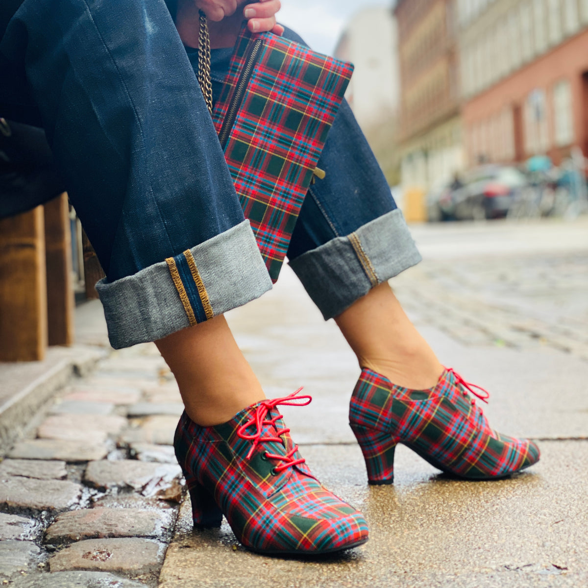 Serena Plaid Tartan Sneakers - Lola Ramona