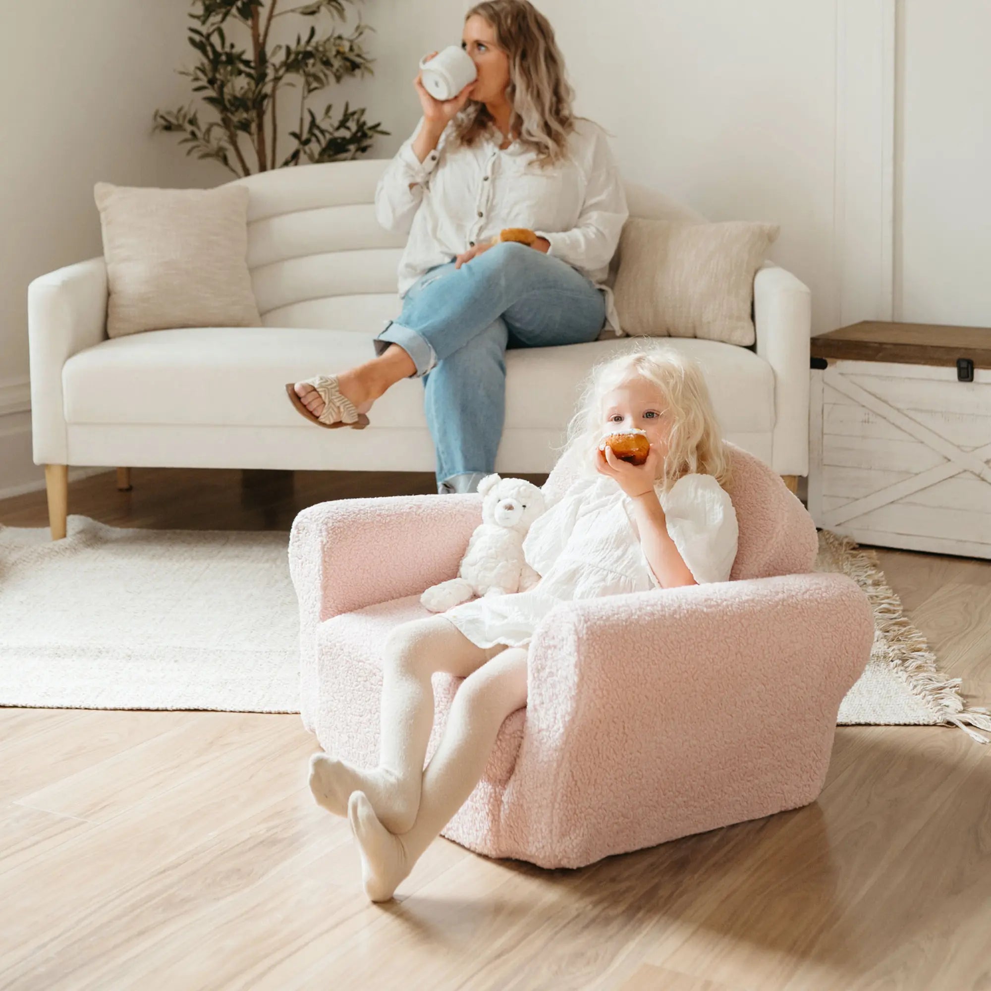 Tiny Land® Afternoon Couch Pink Kids Chair