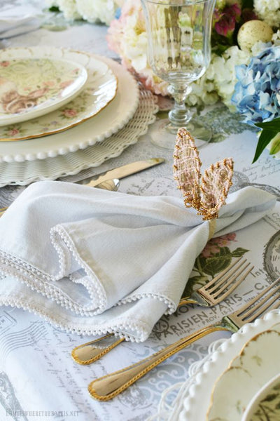 Example of Easter Table linens