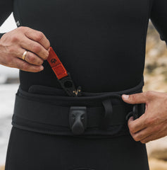 Manera Lift wing harness with line knife