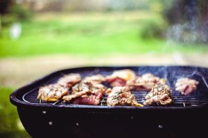 Grilling with Cutting Edge Firewood