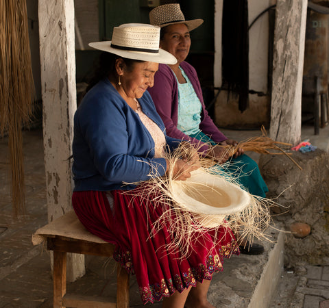 comunidades ecuatorianas artesanas paja toquilla