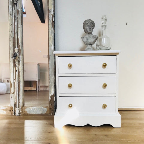 Pure White Chest of Drawers by Steph at La Di Da Interiors, Andover, Hampshire UK