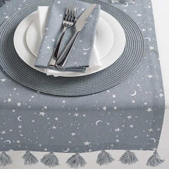 Grey and white star table setting