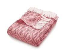 Charger l&#39;image dans la galerie, Coral Pink Diamond Woven Throw by Hug Rugs
