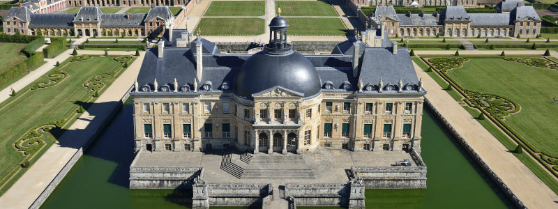 images of chateau vaux le comte formal gardens and building