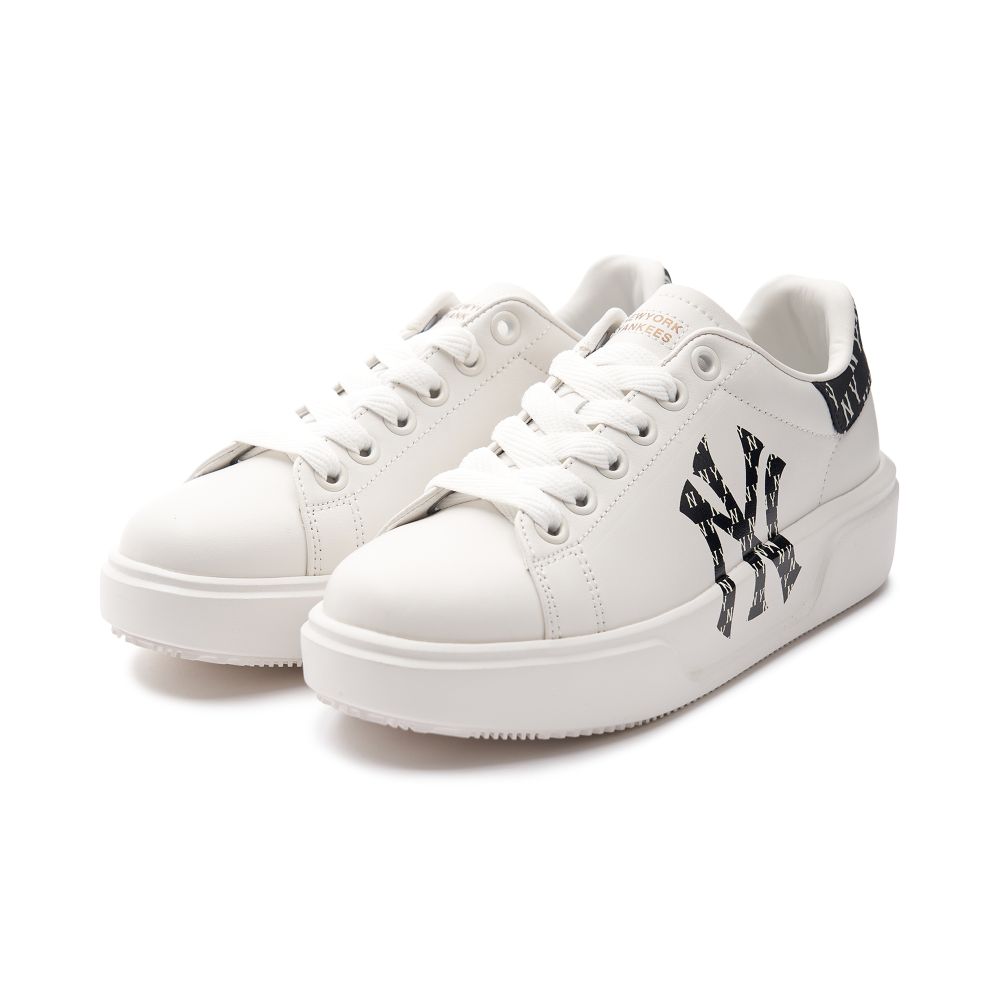 CHUNKY MOUND DIA MONOGRAM NEW YORK YANKEES SLIDES