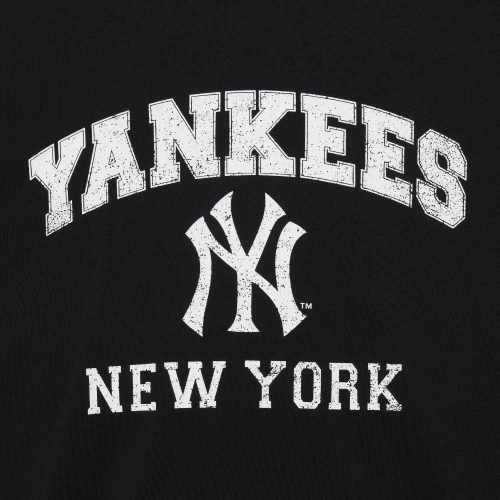 MLB Unisex Monotive Oversized Short Sleeve Tee Shirt NY Yankees