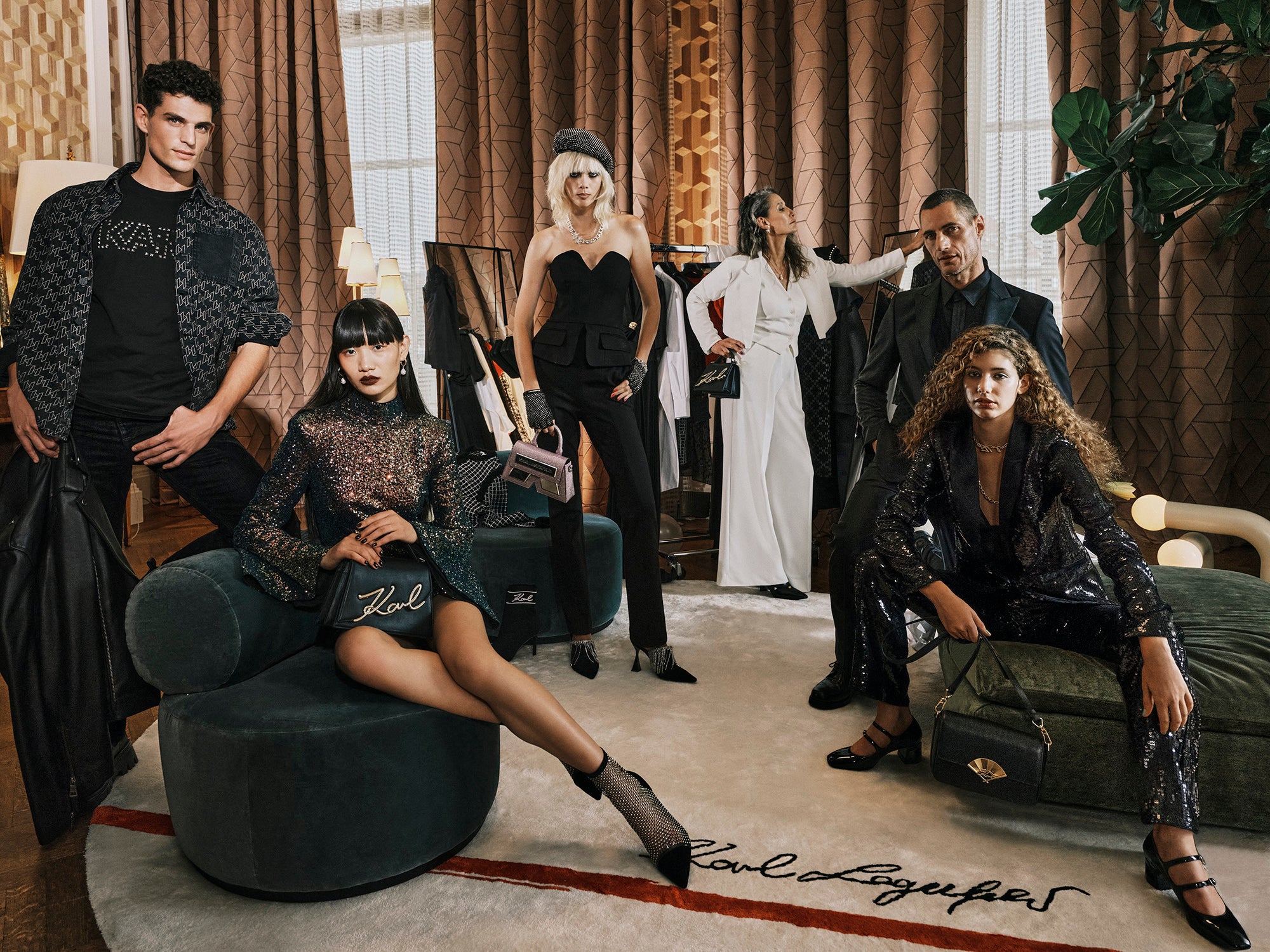 models posing for Karl Lagerfeld holiday campaign