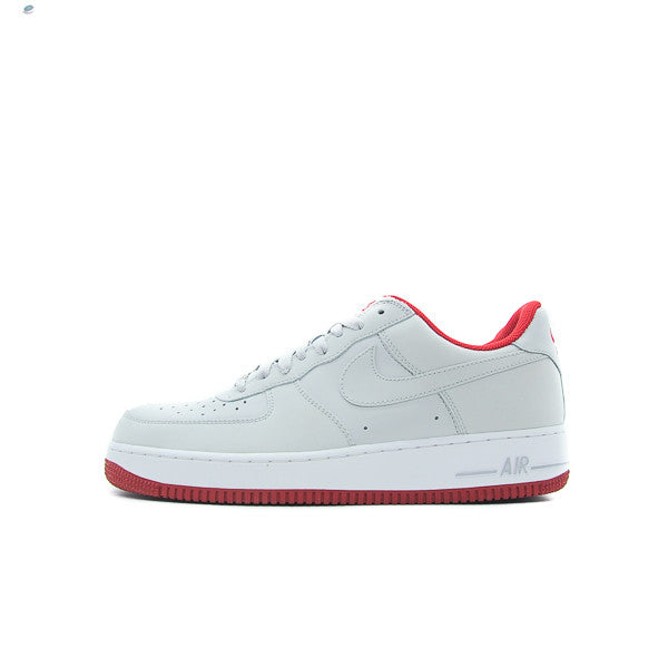 NIKE AIR FORCE 1 \