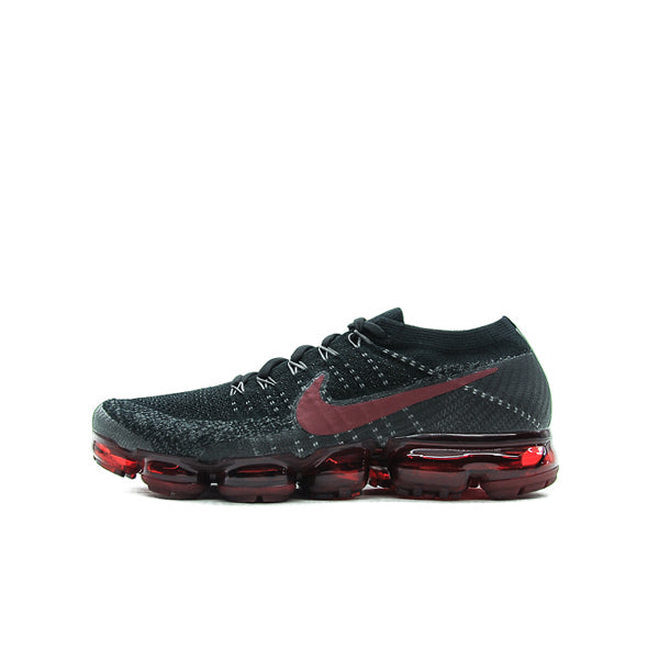 red and black vapor maxes