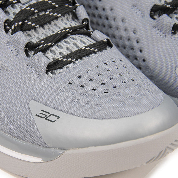 curry 1 low grey