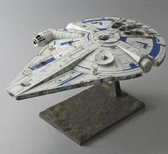 millennium falcon plastic model