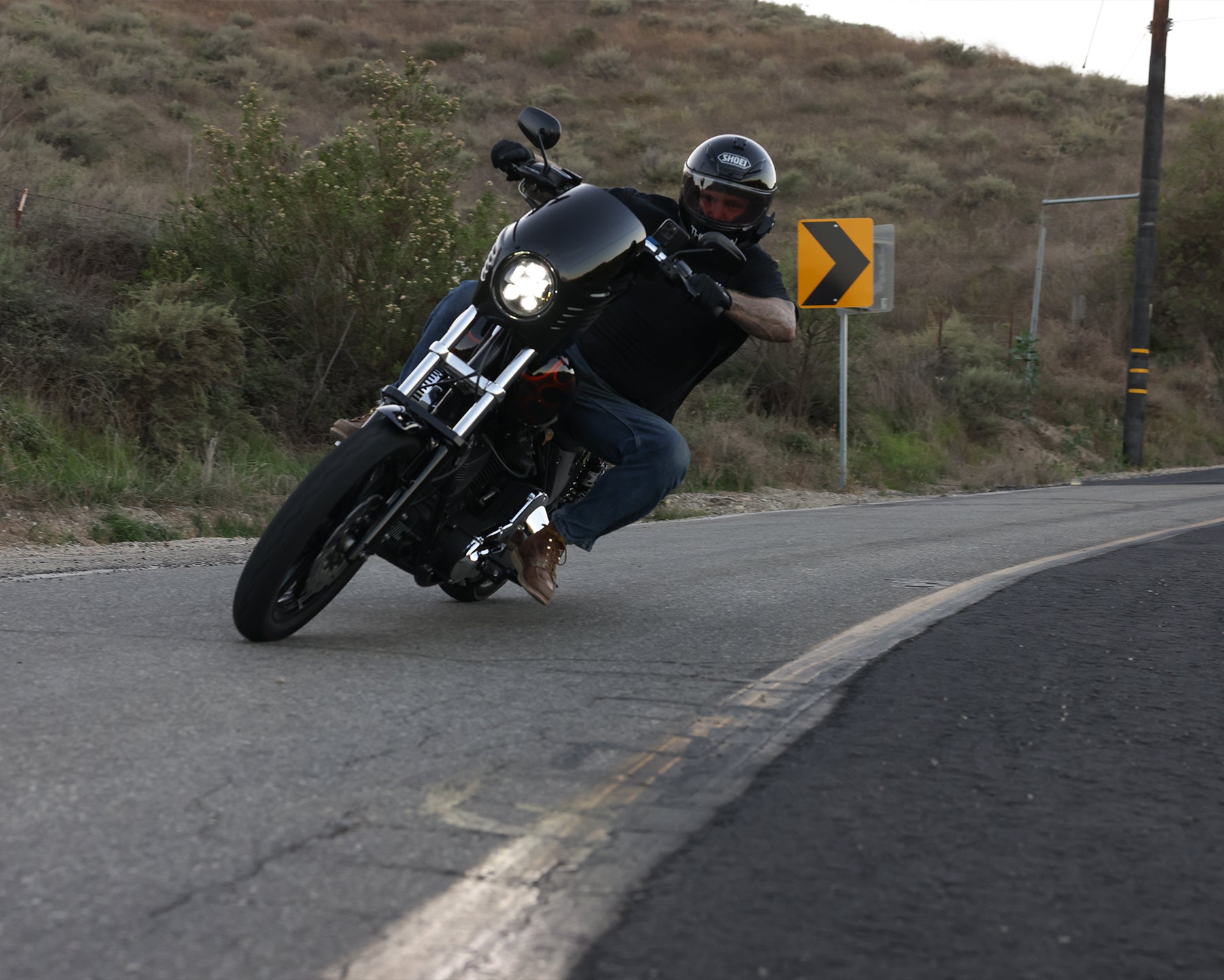 Bike Check: Matt's "Ventura Style" 1990 FXR