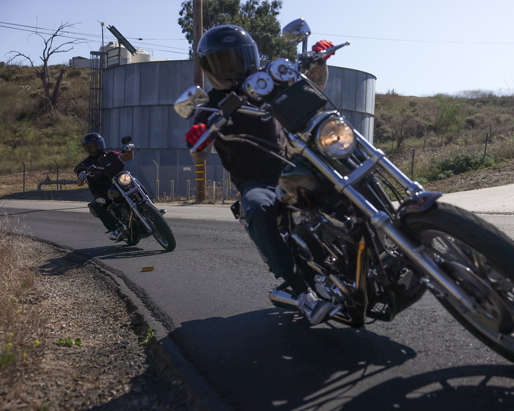 Thrashin Bike Comparison: Dyna vs FXR