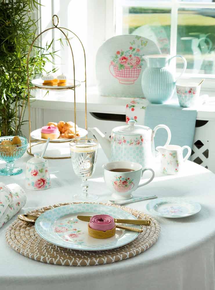 Gedeckter Tisch mit GreenGate Geschirr