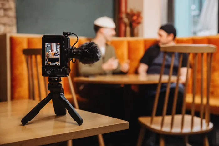 Canon EOS R50V livestreaming