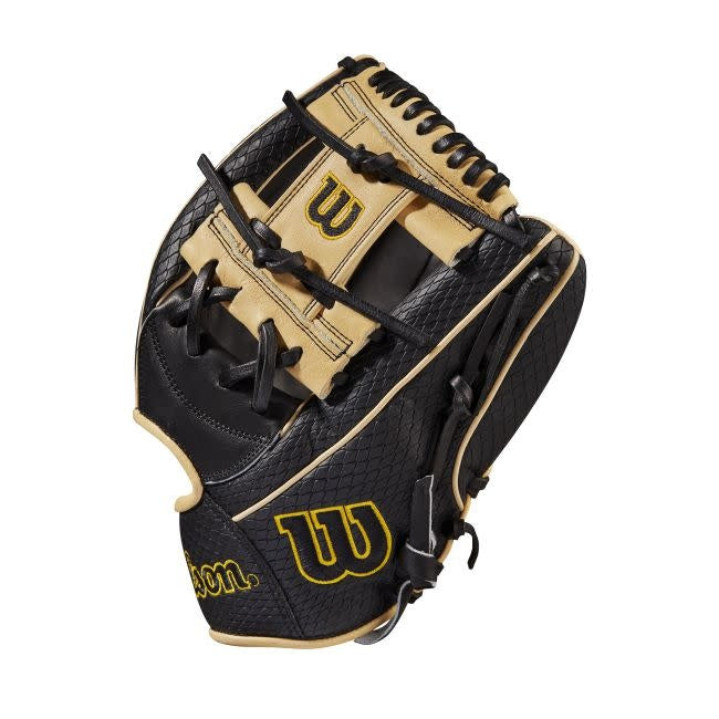 WILSON GLOVE OF THE MONTH SEPTEMBER 2023 - WILSON A2000® JC9 JAKE  CRONENWORTH 12 BASEBALL GLOVE| Red Stitch Sports