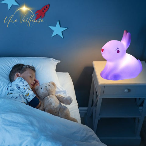 Veilleuse Bébé sur Lit