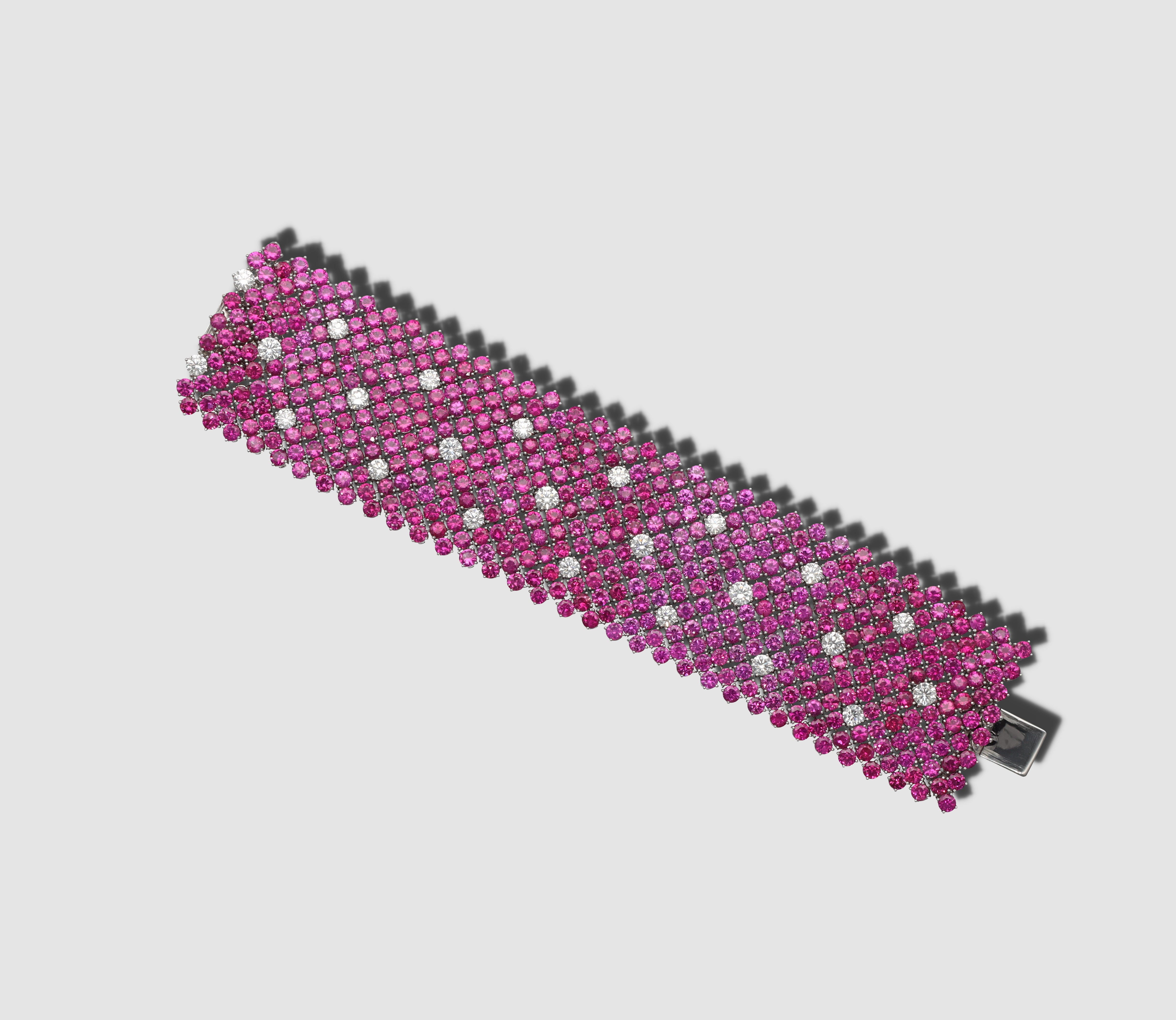 Pinkes Saphir- und Diamant-Armband, Inspiration für Barbie-Schmuck