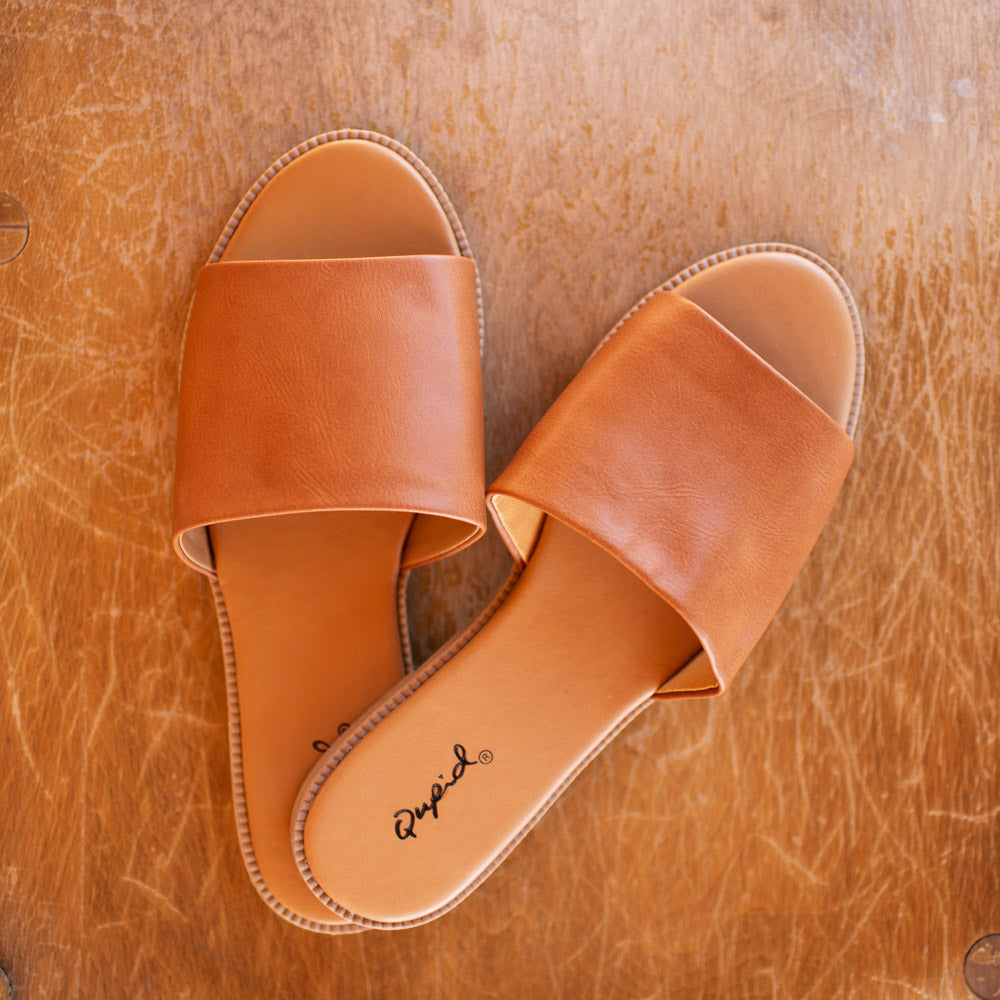 qupid desmond sandal