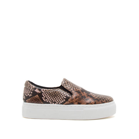 qupid quilted slip on sneakers