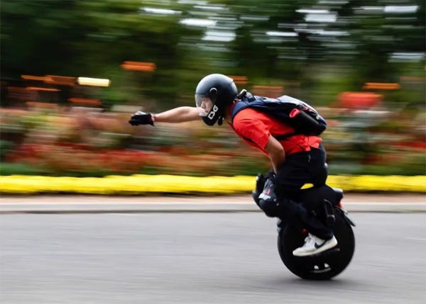 87-mph_electric_unicycle_sounds_like_instant_death_..._and_scary_fun