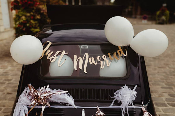 Ballon à thème comme Decoration mariage pour voiture