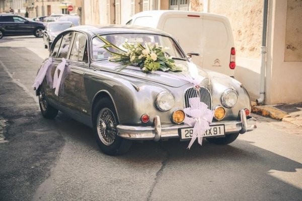 décoration voiture de mariage